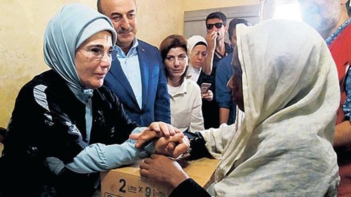 ‘Lider eşleri olarak harekete geçmeliyiz’