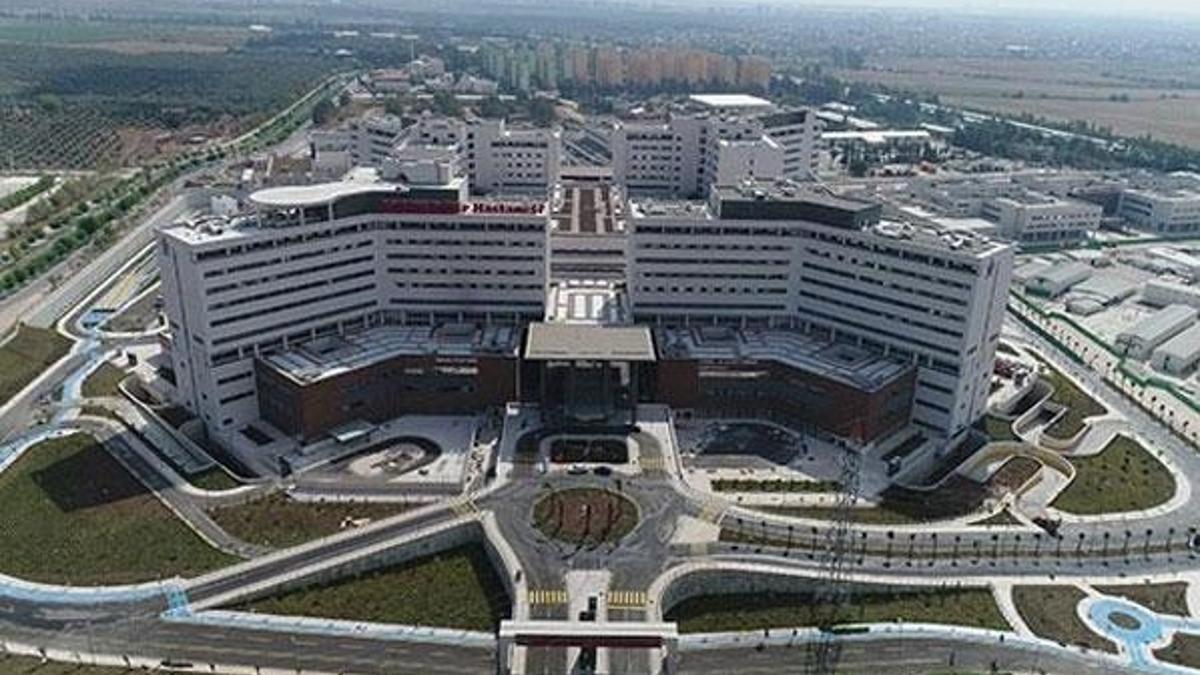 Adana Şehir Hastanesi'nde yarın hasta kabulüne başlanacak