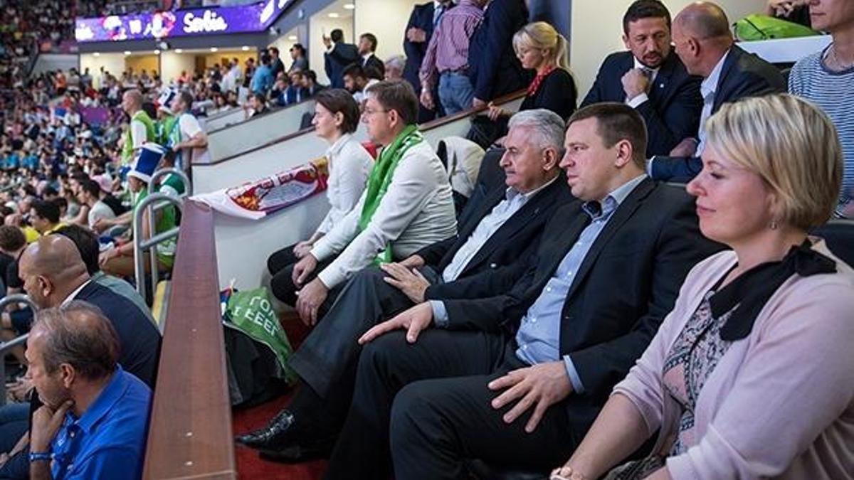 Başbakan Yıldırım EuroBasket finalini izledi