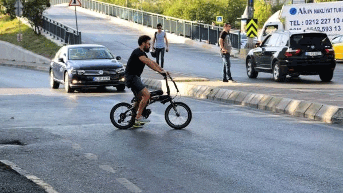 Ünlü oyuncu ölümden döndü!