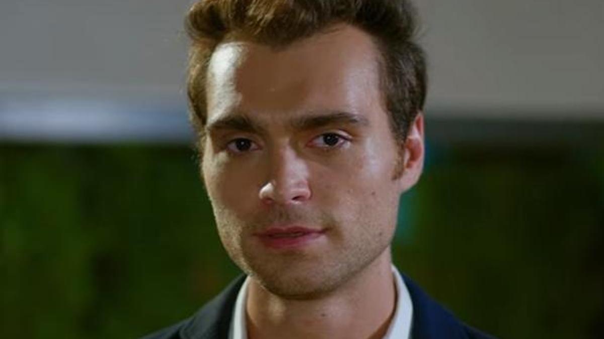 Dolunay 12. yeni bölümünde Nazlı ile Ferit arasında romantik anlar!