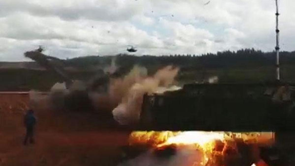 Rus helikopteri yanlışlıkla füze fırlattı!