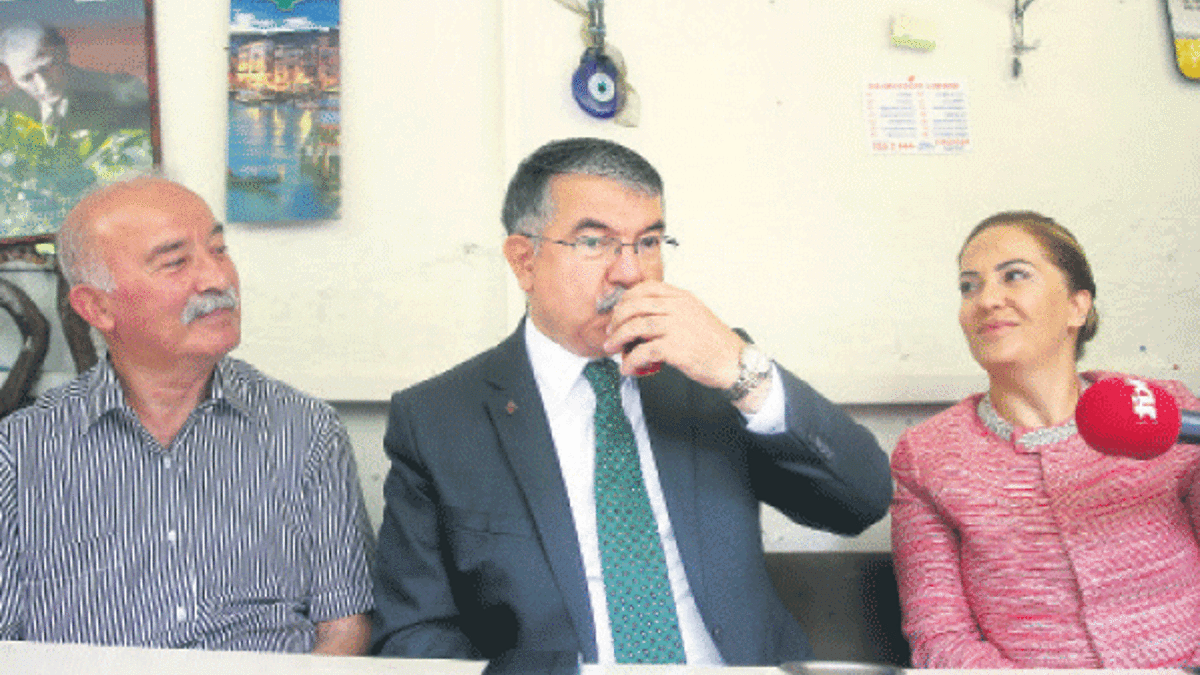 Kalktı diye üzülen yok