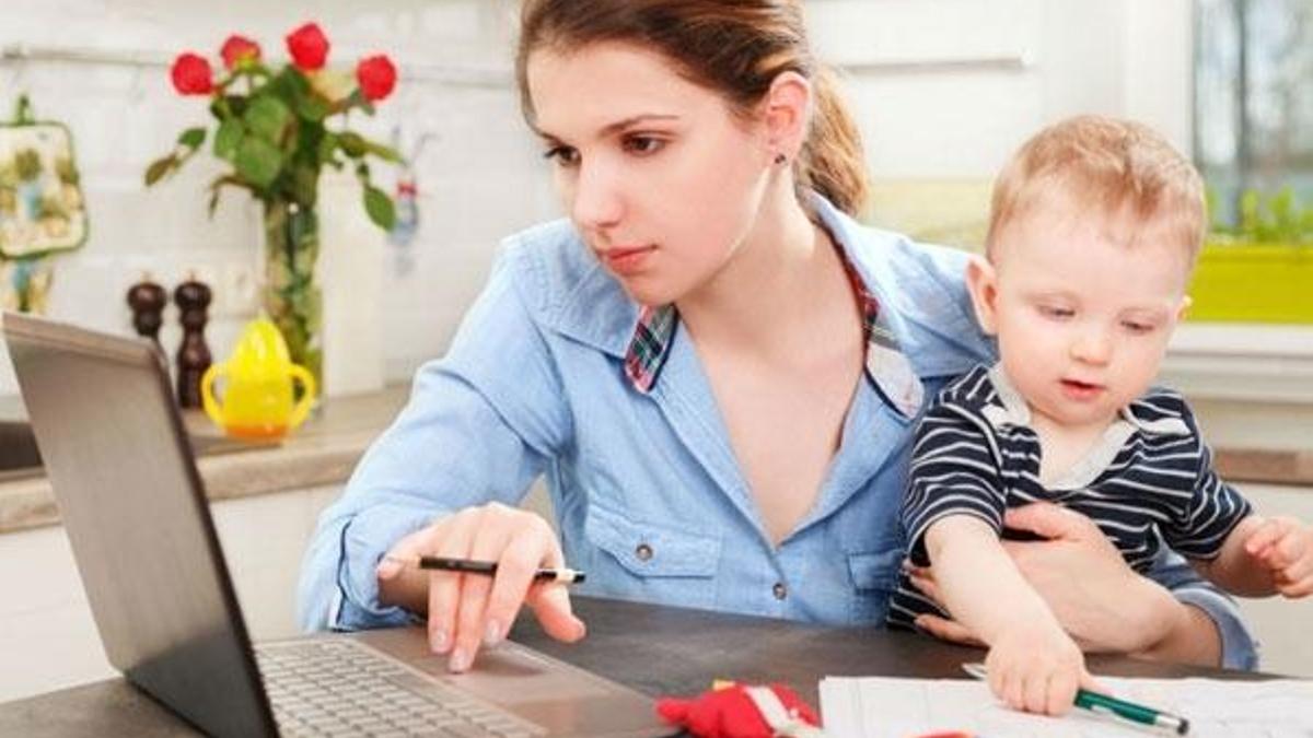 Yeni anneye devletten en az 6 bin 622 TL maaş
