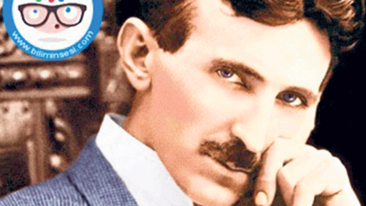 Kitabevinin camını silen o adam aranıyor