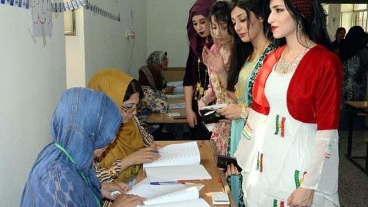 Tartışmalı referandum oylaması sona erdi! İlk sonuçlar açıklandı