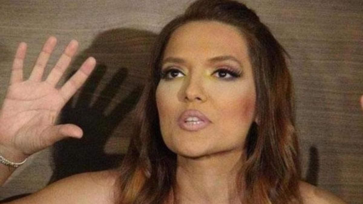 Demet Akalın araba fiyatına çizme aldı!