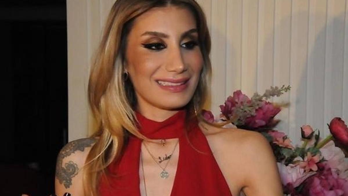 İrem Derici'den sevindiren haber!
