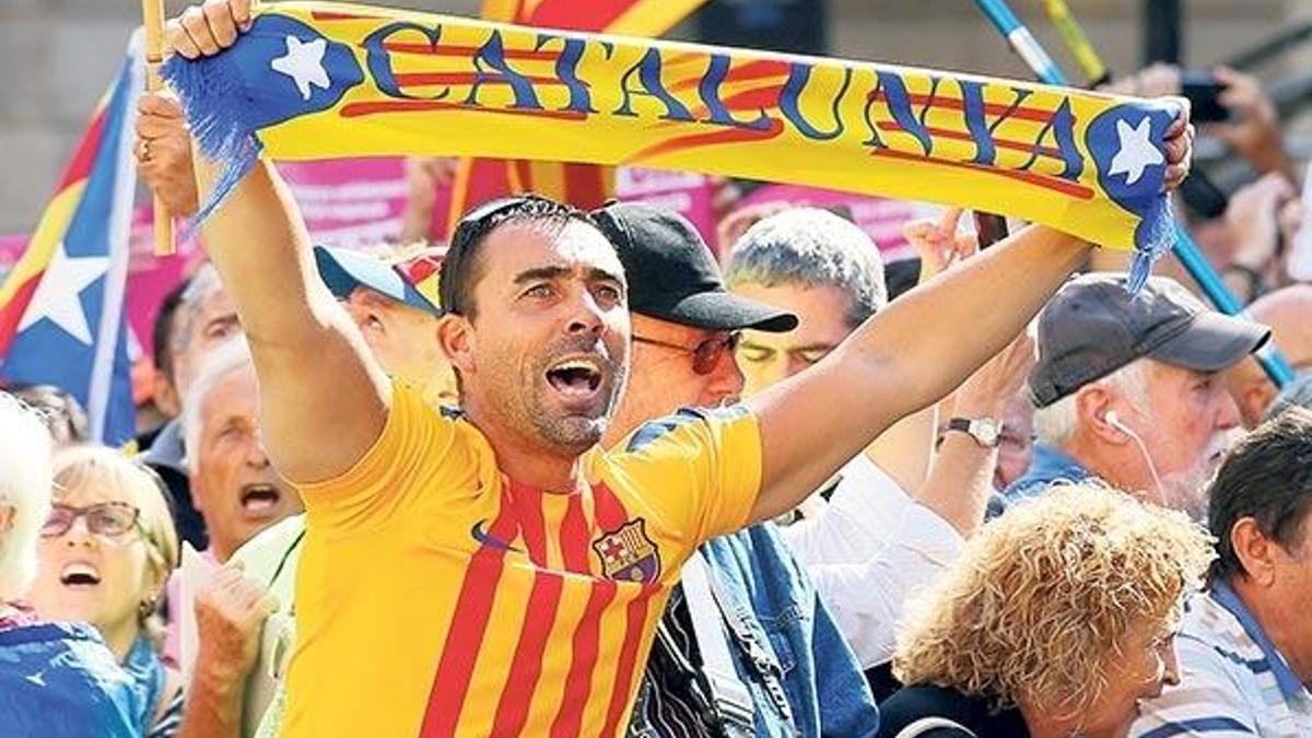 Katalanlara hacker desteği