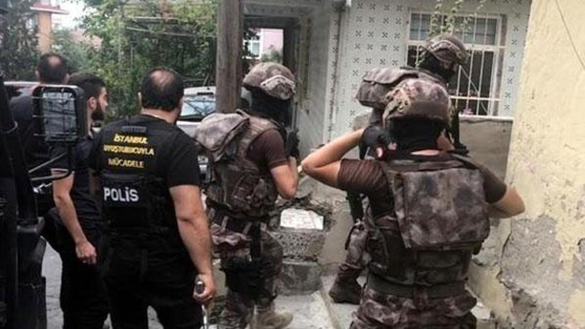 İstanbul’da 20 ayrı noktaya polis baskını