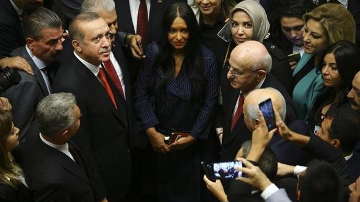 Kahraman'dan 26. Dönem 3. Yasama Yılı için TBMM'de resepsiyon