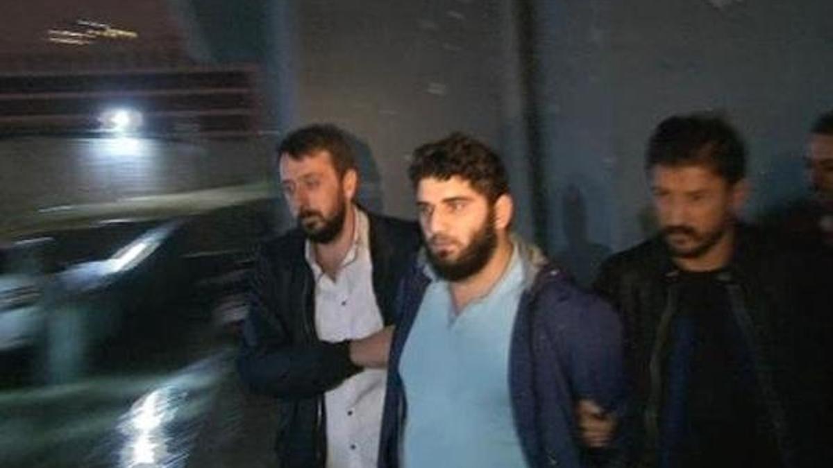 Kaldırımda yürüyen kadına yumruk atan saldırganın ağabeyinden açıklama