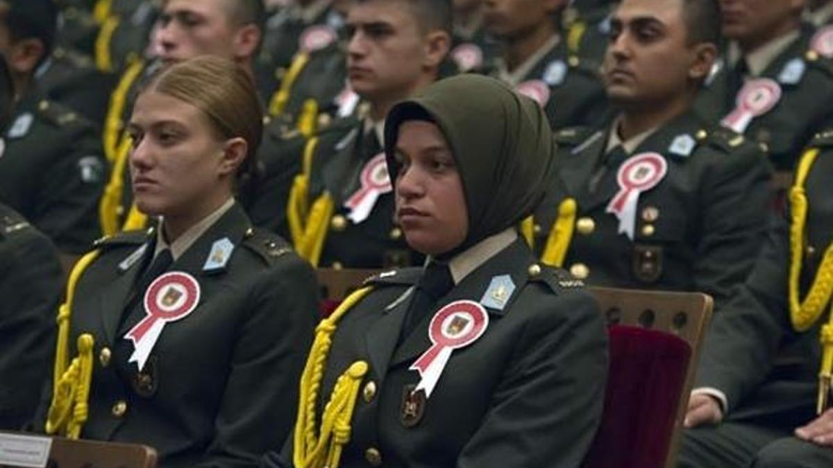 Kara Harp Okulu tarihinde bir ilk oldu!