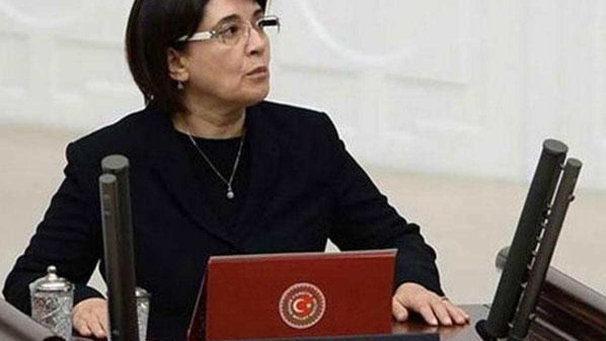 HDP'li Leyla Zana'nın ödeneği kesildi