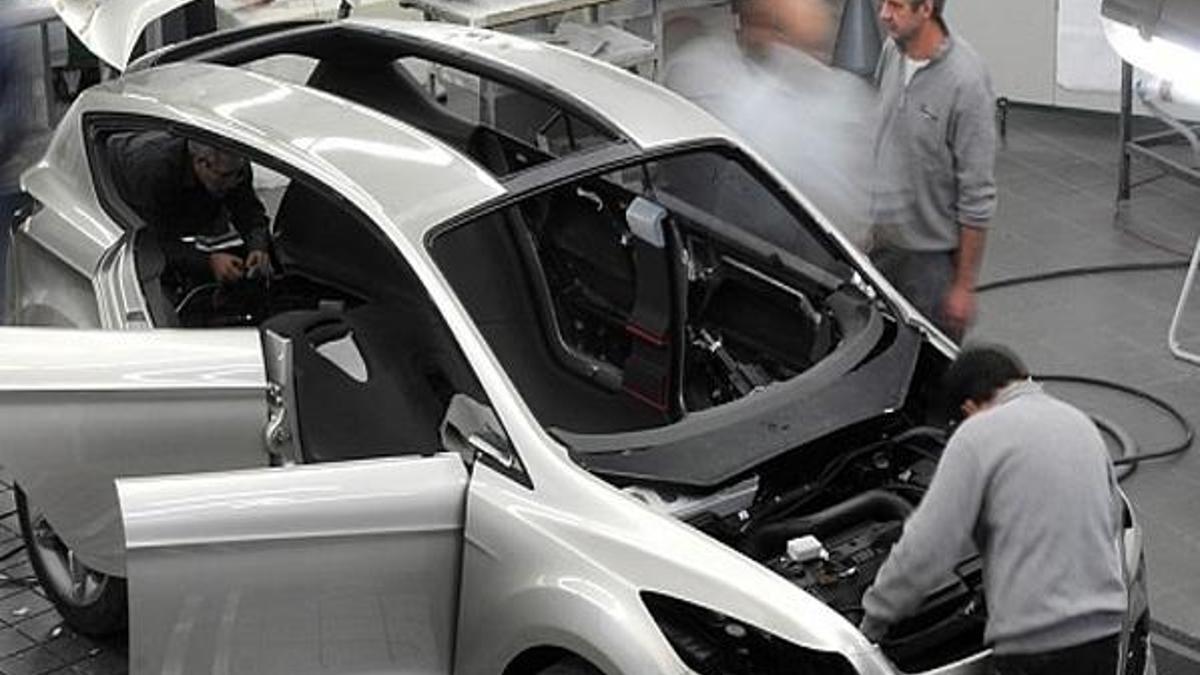 Otomotiv mühendisliği öğrencilerine aylık 1000 TL burs