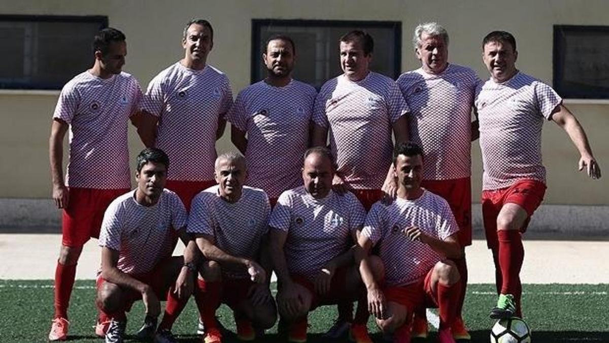 Futbolun efsaneleri hükümlülerle buluştu