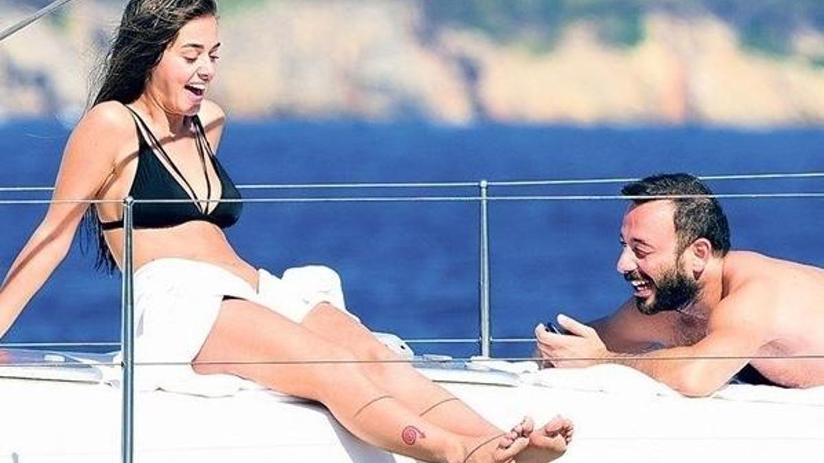 Bensu Soral'dan Hakan Baş'a: Hastasıyım