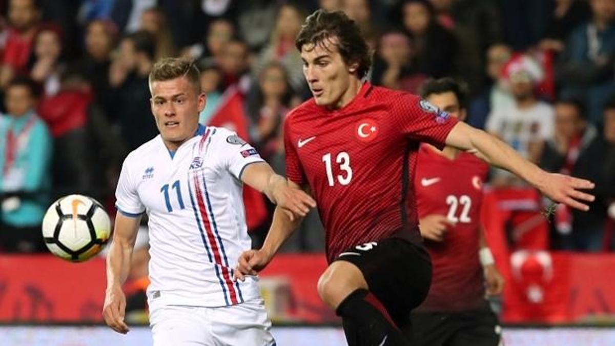 Çağlar Söyüncü: "Tüm Türkiye halkından özür diliyoruz"