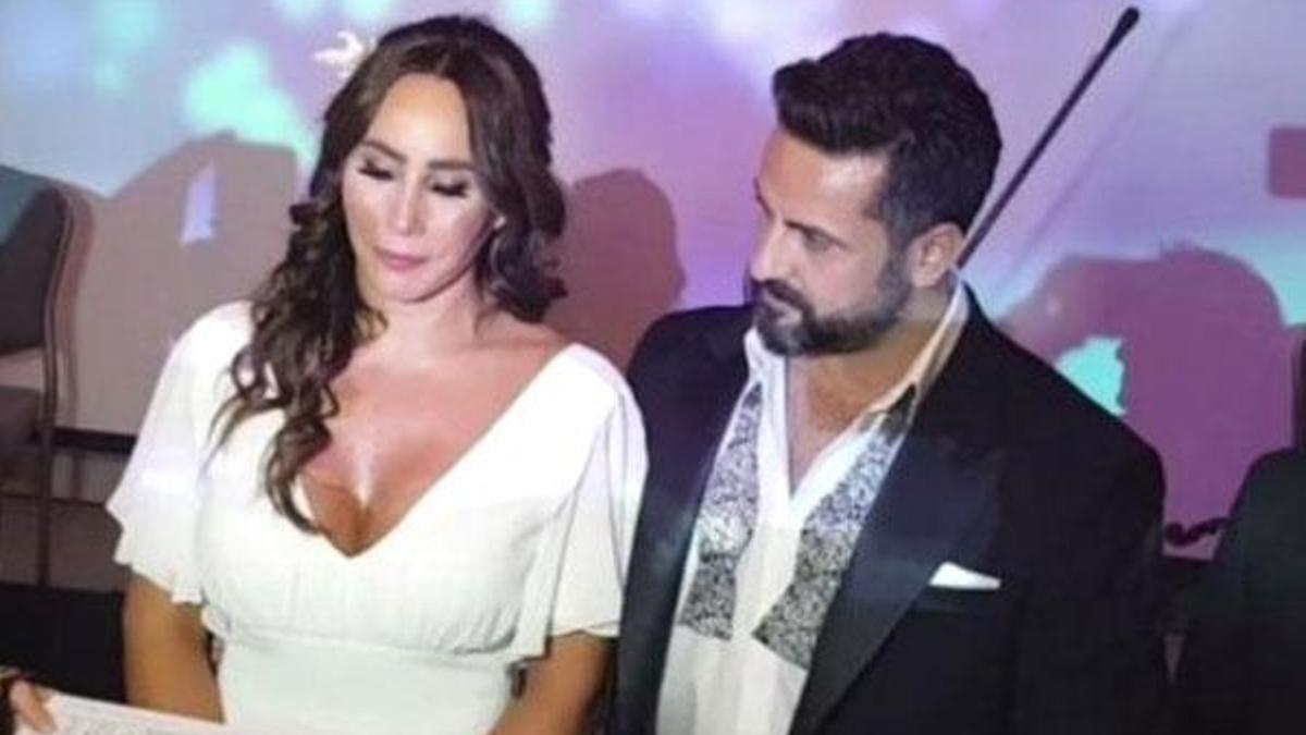 Asena, sessiz sedasız evlendi!