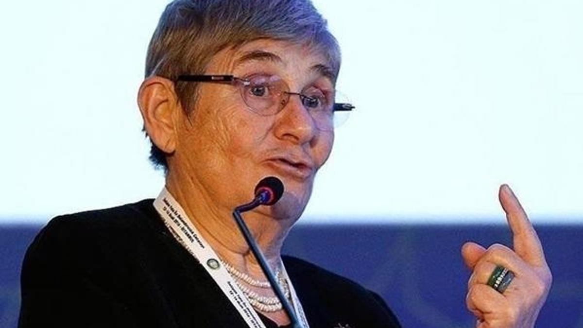 Canan Karatay'dan ilginç kurtlu elma tavsiyesi!