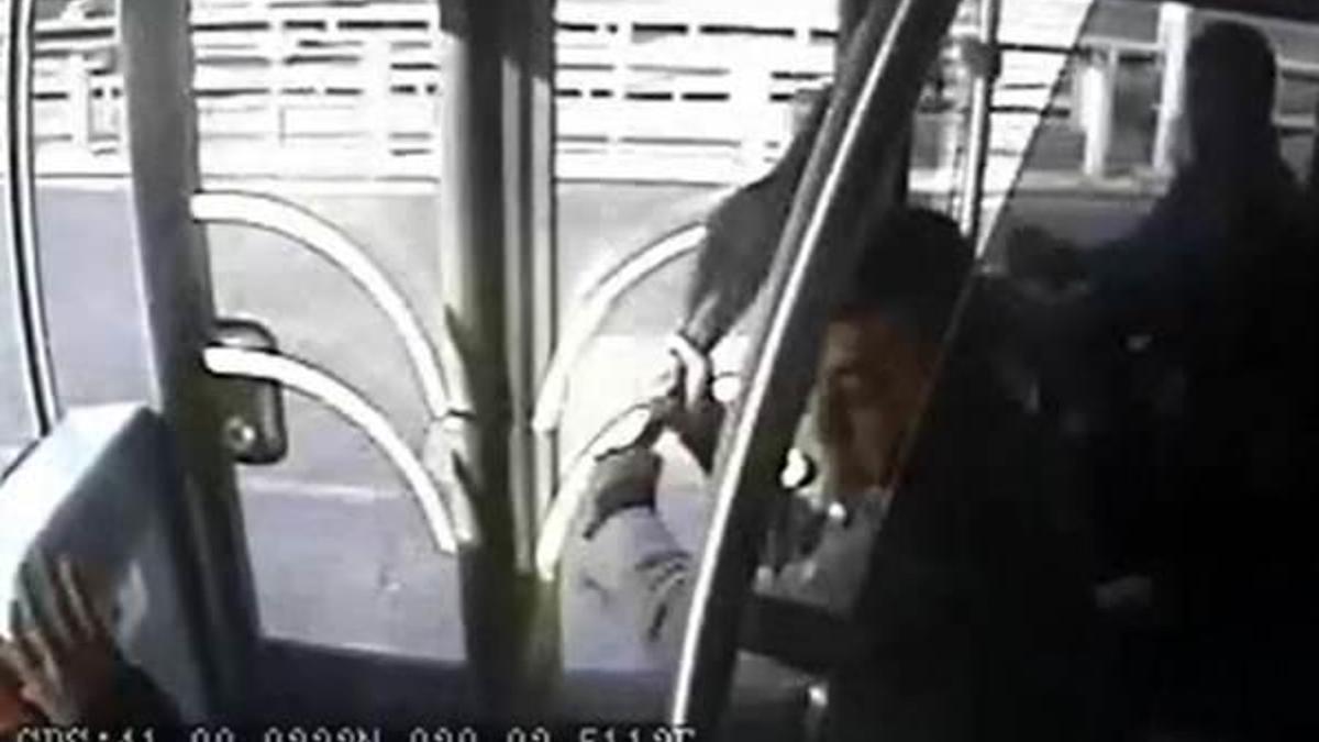 Metrobüs kazasına yol açan şemsiyeli saldırgana rekor ceza istemi!