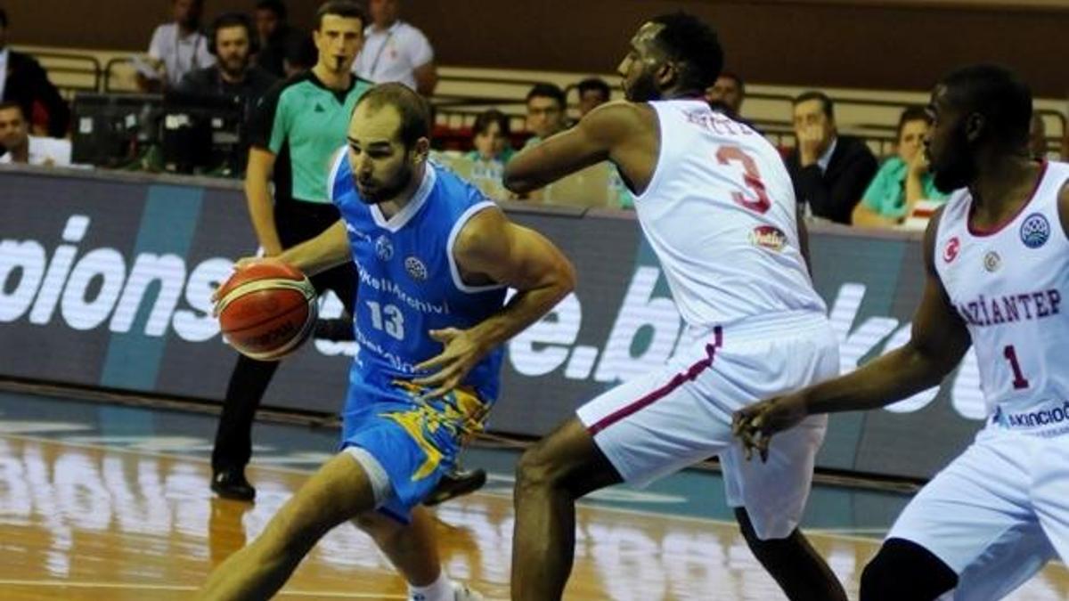 Gaziantep Basketbol galibiyetle başladı