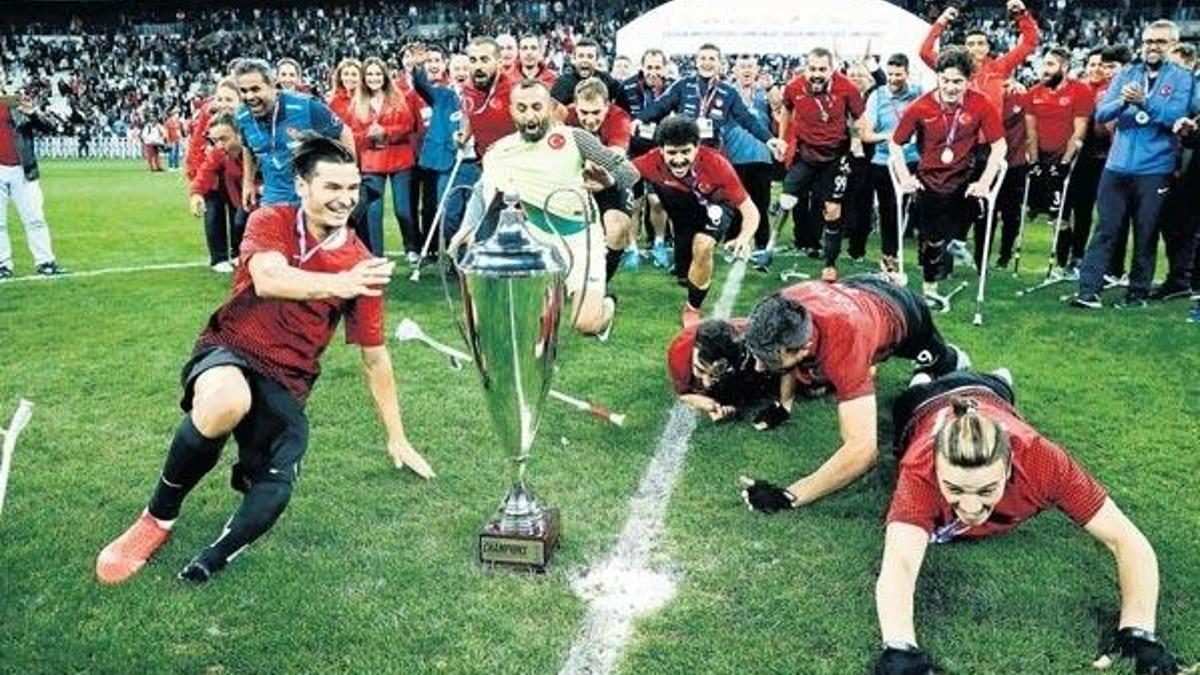 Bizi çok duygulandırdılar