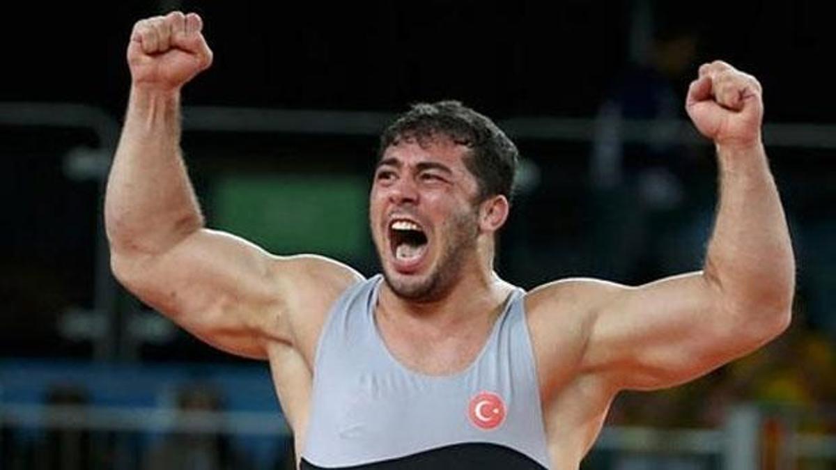 Milli sporcumuzu iki bacağından vurdular!