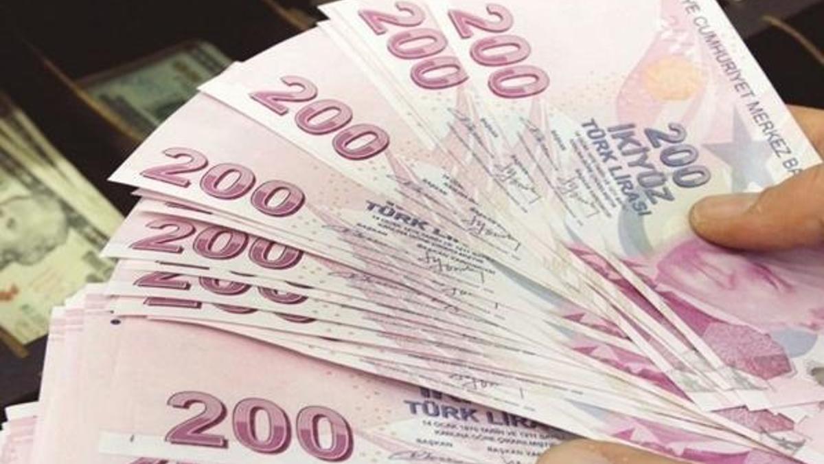 Emekliye eşit zam