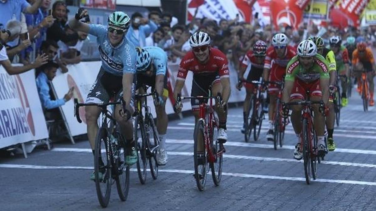 İkinci etabın galibi Sam Bennett