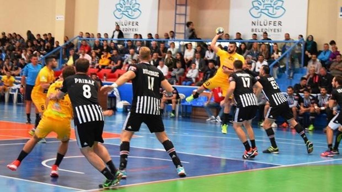 Nilüfer Belediyespor 9 yıl aradan sonra Beşiktaş'ı yendi
