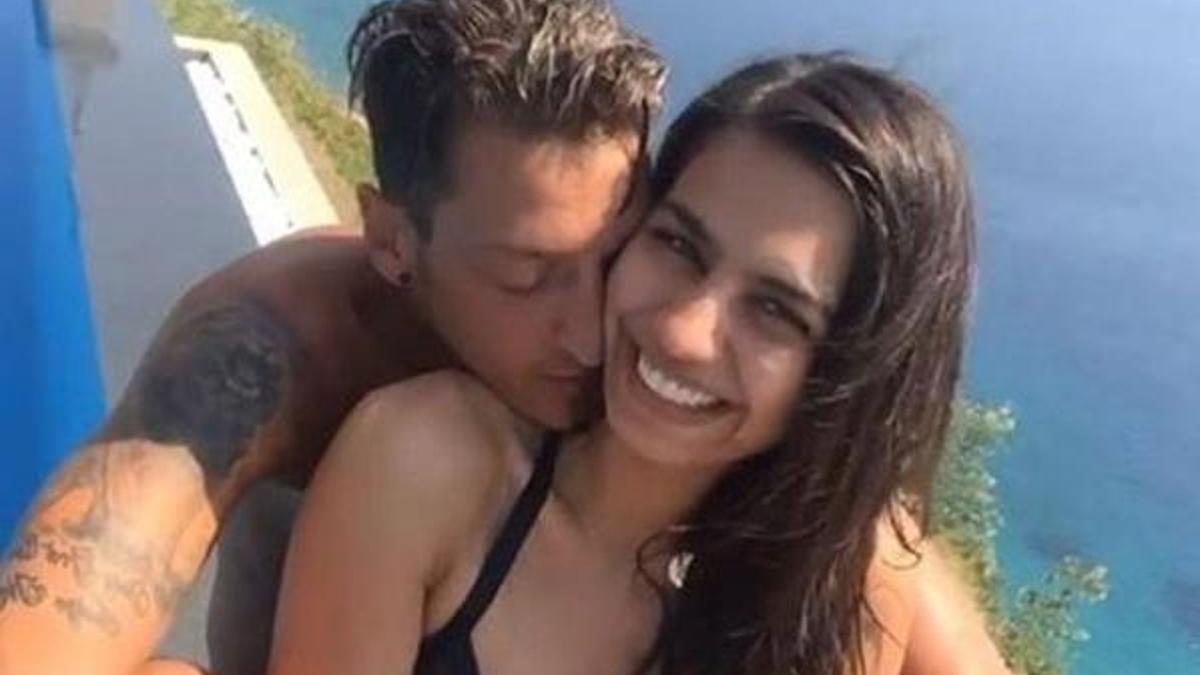 Amine için Kendall Jenner ve Rihanna'yı sildi!