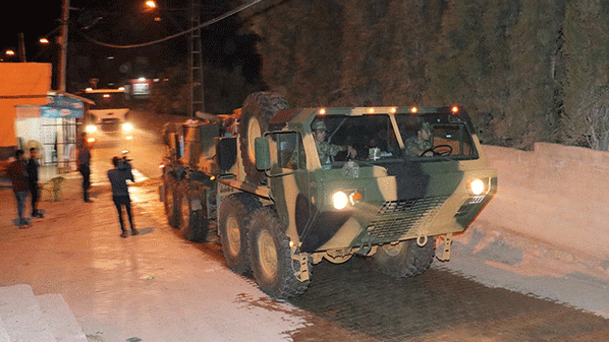 Sınıra askeri sevkiyat devam ediyor
