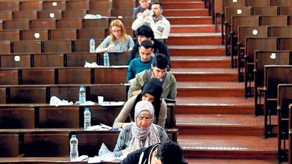 Üniversiteye giriş: Tek gün, çift sınav