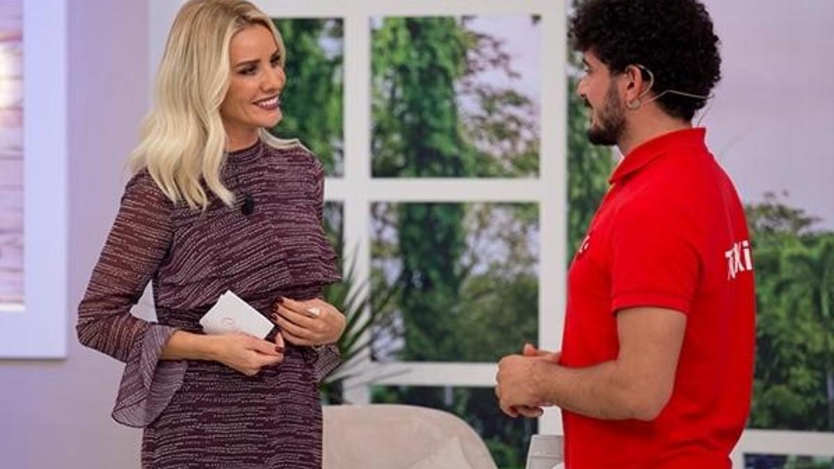 Esra Erol'da sürpriz konuk!