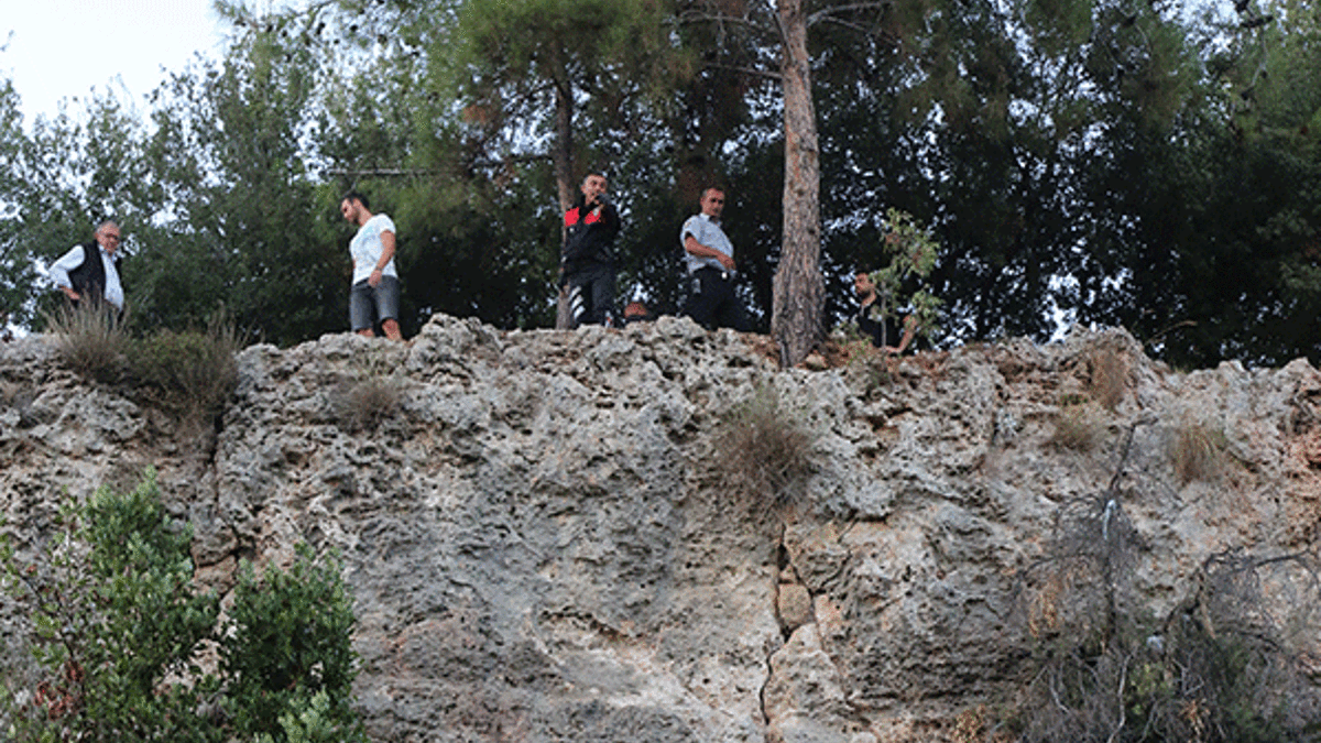 Antalya'da falezlerden düşen kişi öldü