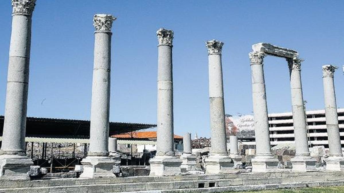 Smyrna İzmir’in tarihine bir adım daha yakın