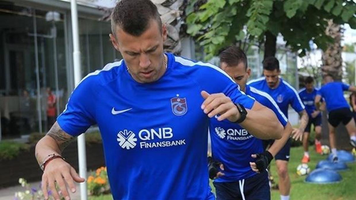 Yanal'dan sonra bir şok daha! Bileti kesildi...