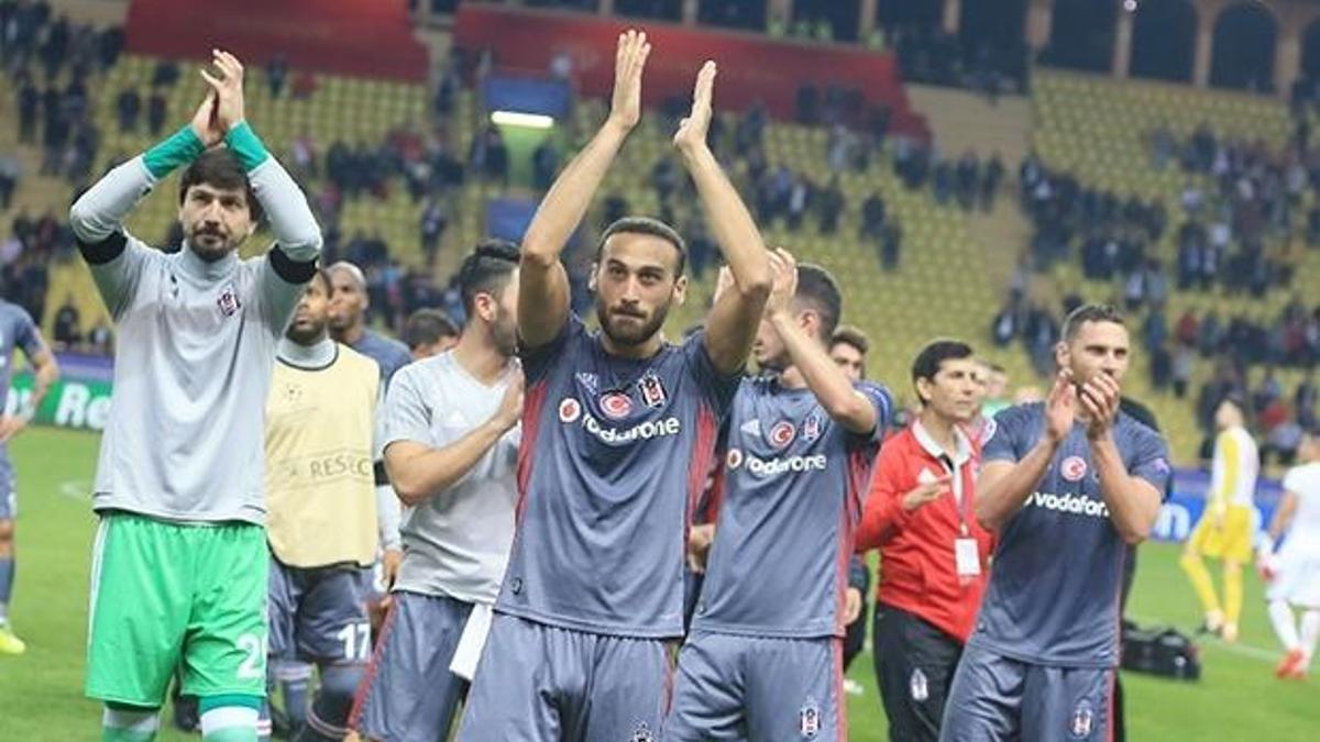 Beşiktaş taraftarından tarihi truva!