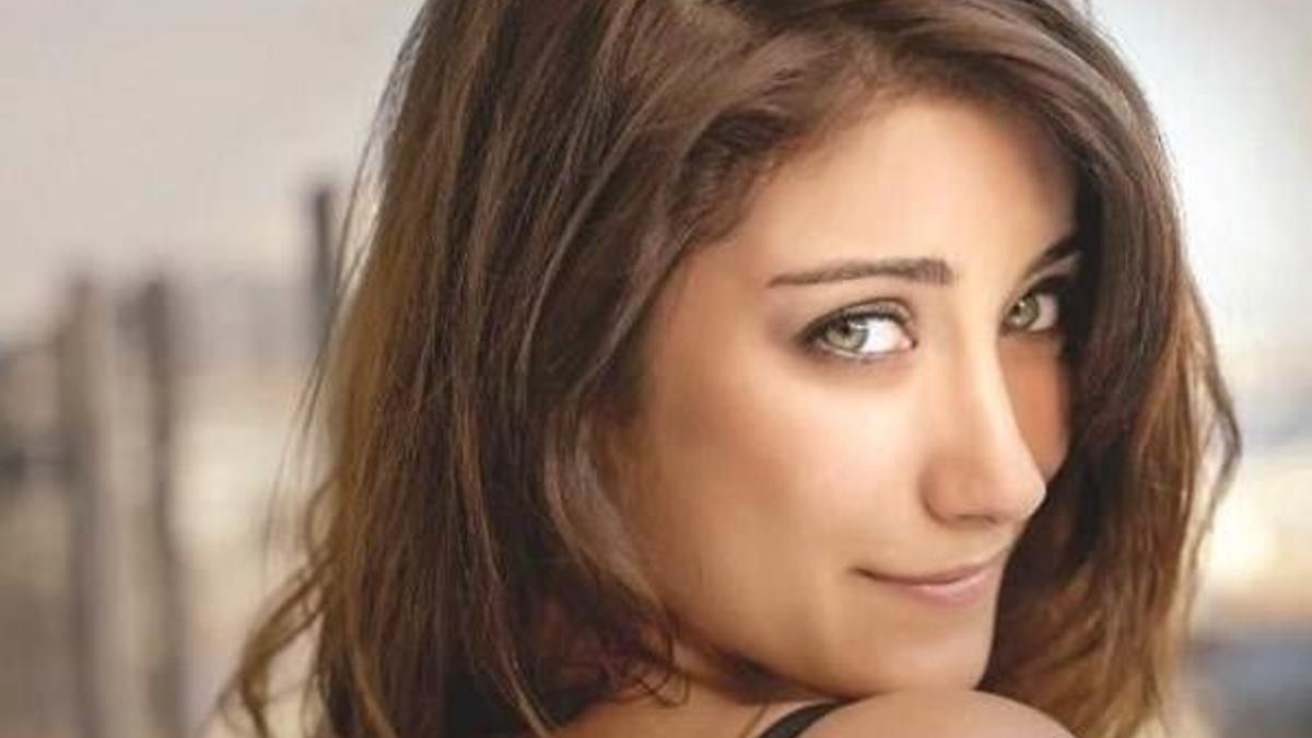 Hazal Kaya'dan ilan-ı aşk: Seni çok seviyorum