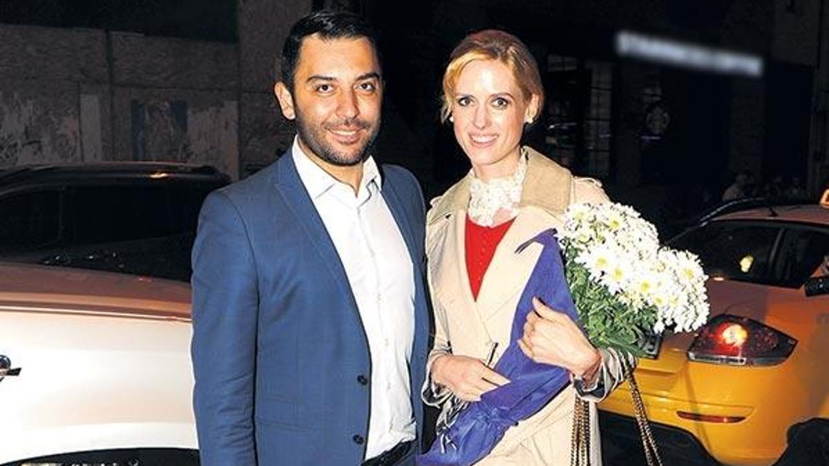 Çiçekli kutlama
