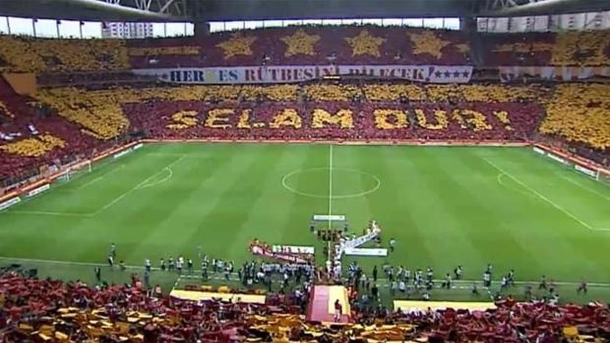 Fenerbahçe derbisinde sürpriz koreografi