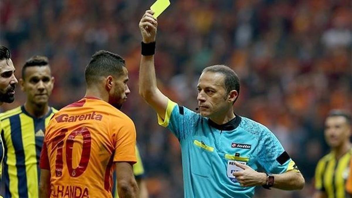 İşte Galatasaray Fenerbahçe maçı hakemi Cüneyt Çakır'ın notu