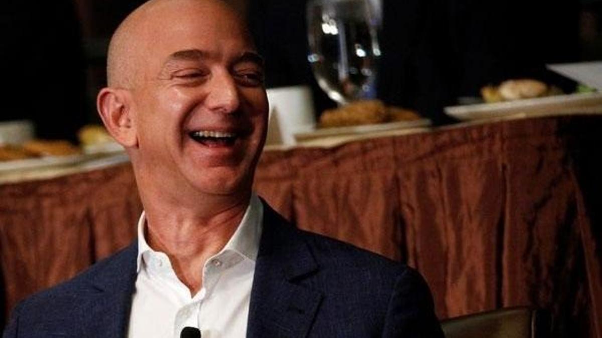 Amazon'un kurucusu tekrar dünyanın en zengin kişisi oldu