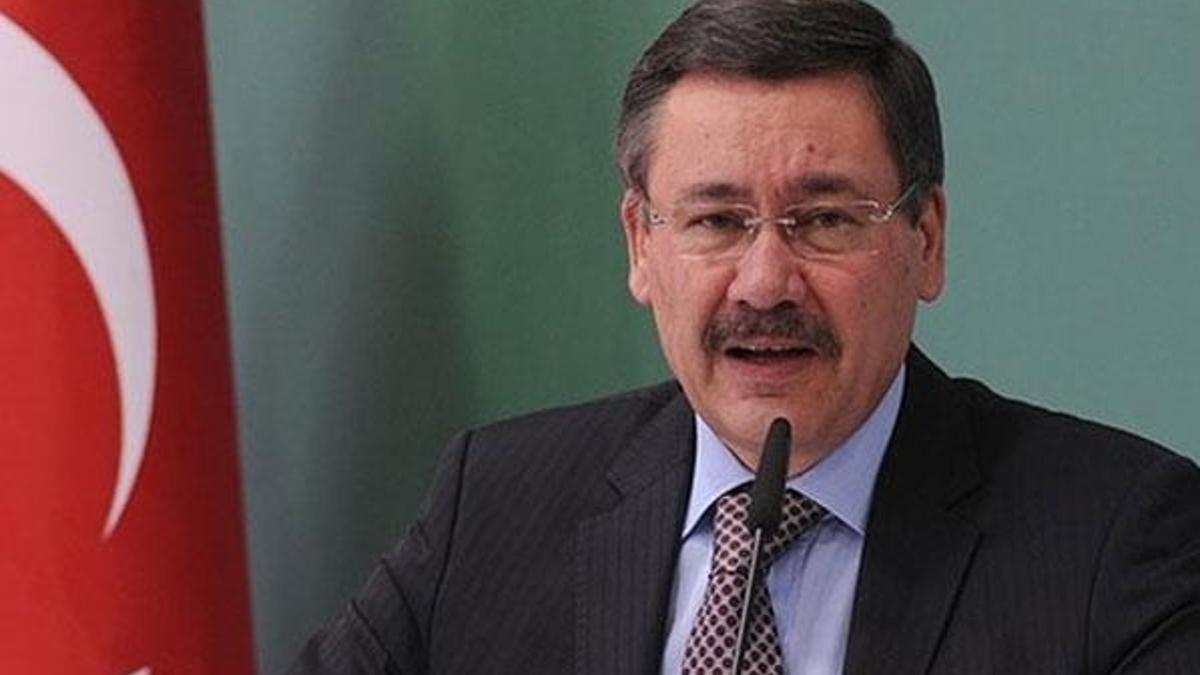 Gökçek, istifa edeceği saati açıkladı