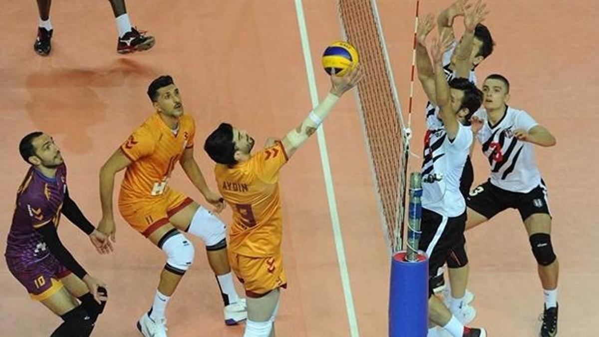 Galatasaray derbiyi rahat kazandı