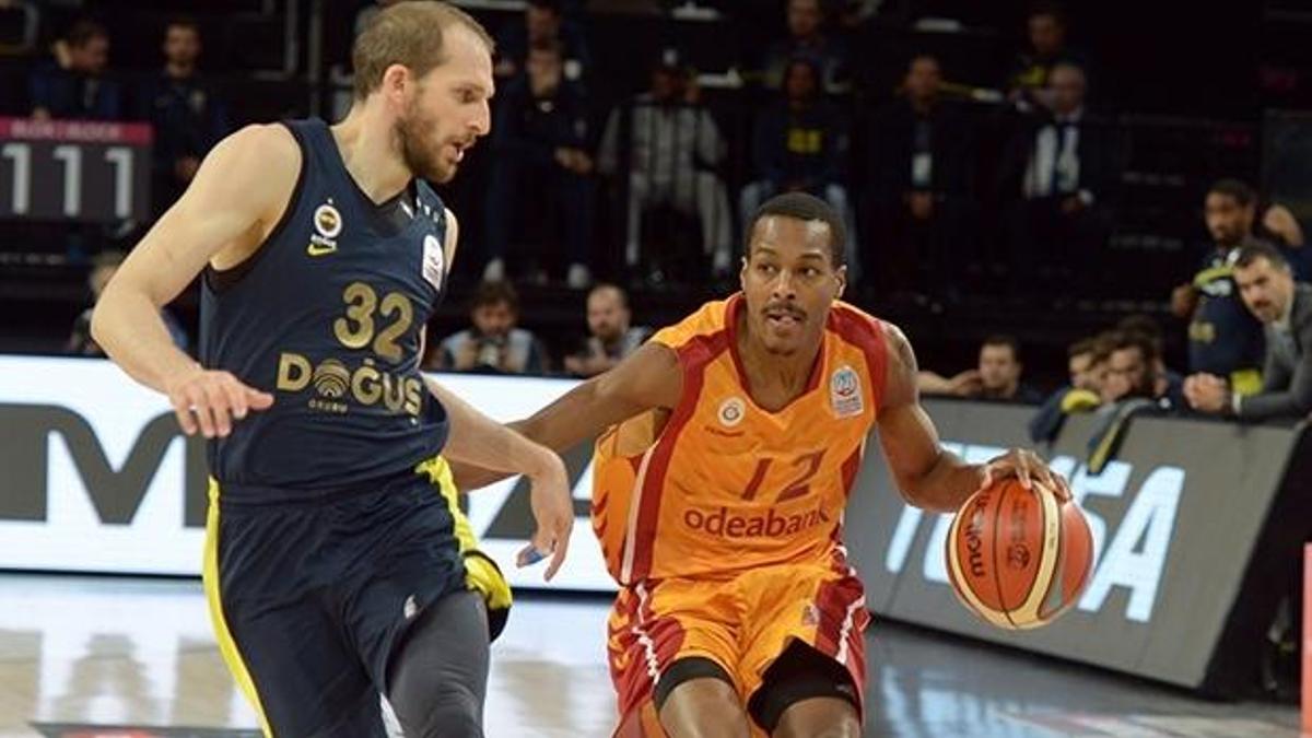 Fenerbahçe deplasmanda ezdi geçti
