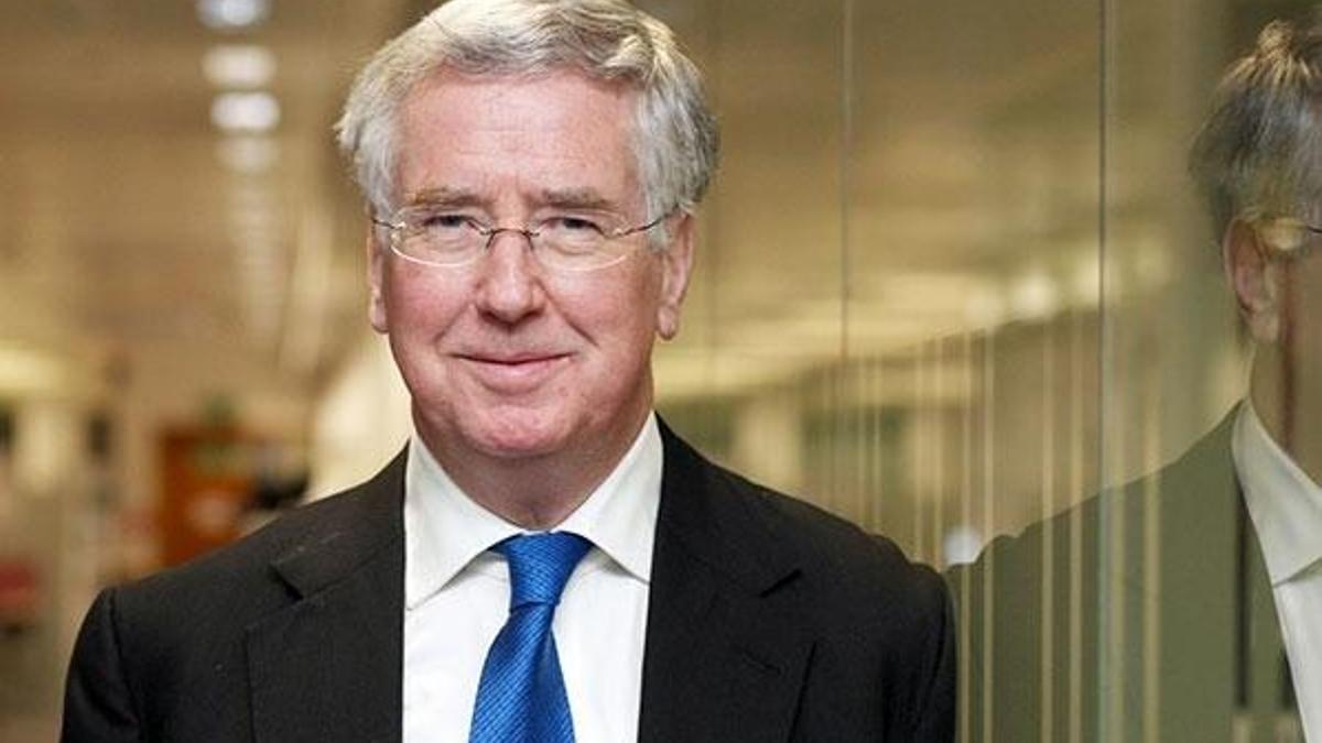 İngiltere Savunma Bakanı Fallon istifa etti!