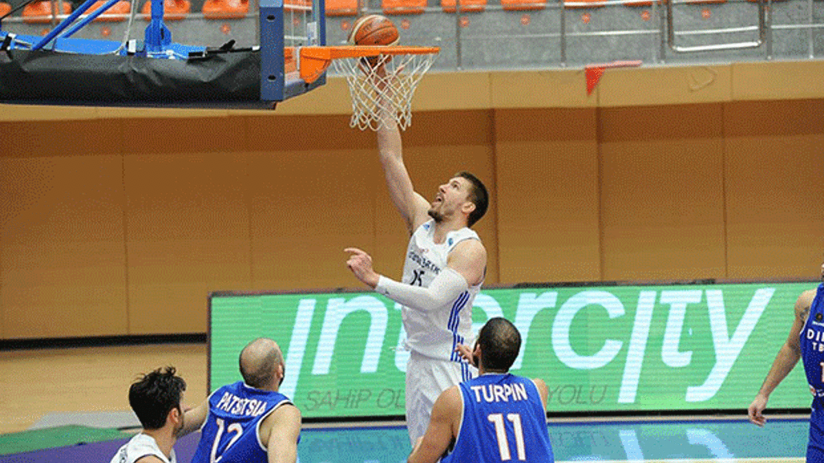 FIBA Avrupa Kupası'nda 2'de 2