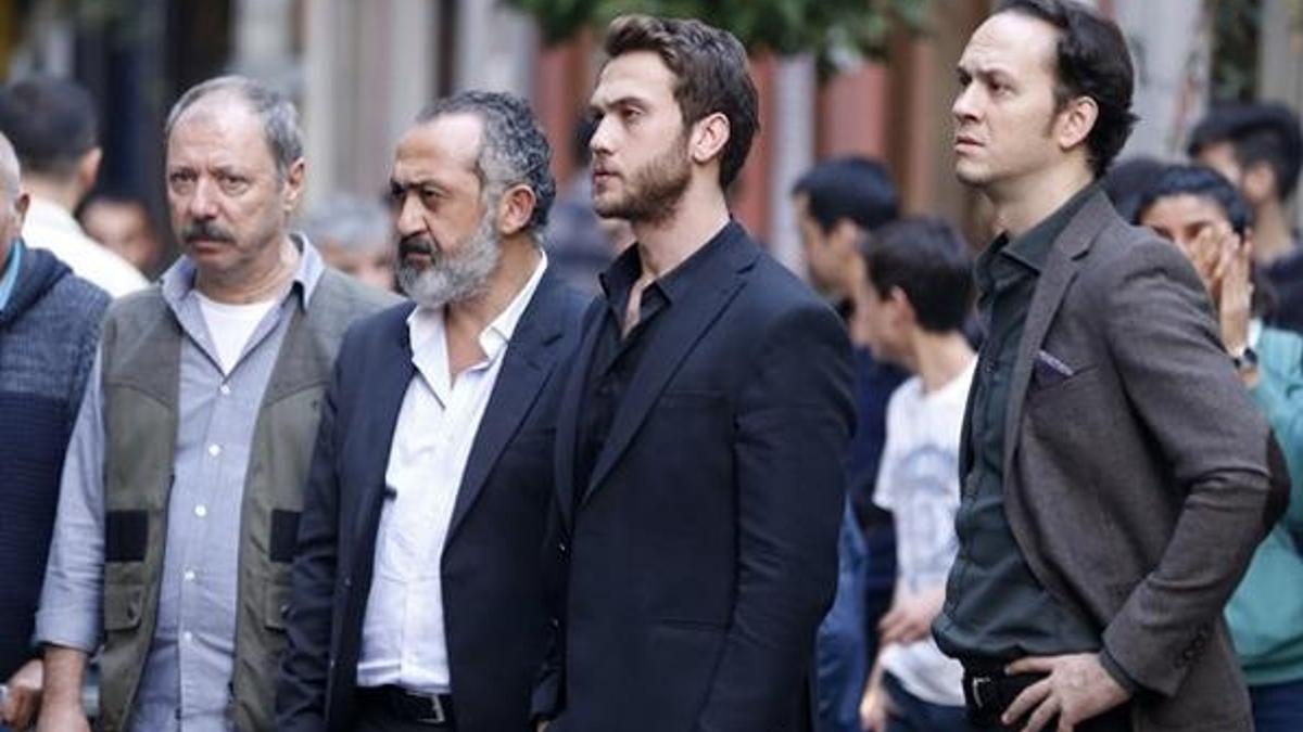 Çukur'da bomba transfer! Usta oyuncu diziye katıldı...